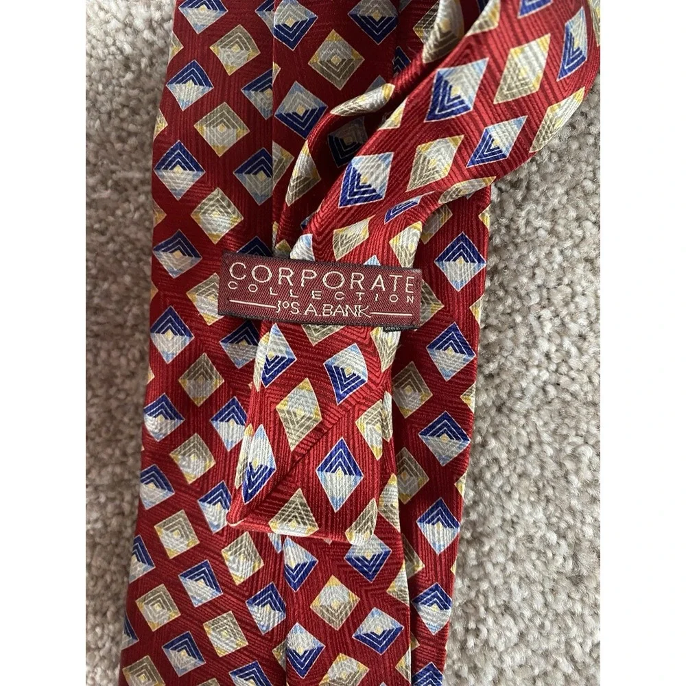 Jos A Bank 100% Silk Made In USA Men Red Tie Preppy Loud Blue/Gold Aztec Pattern